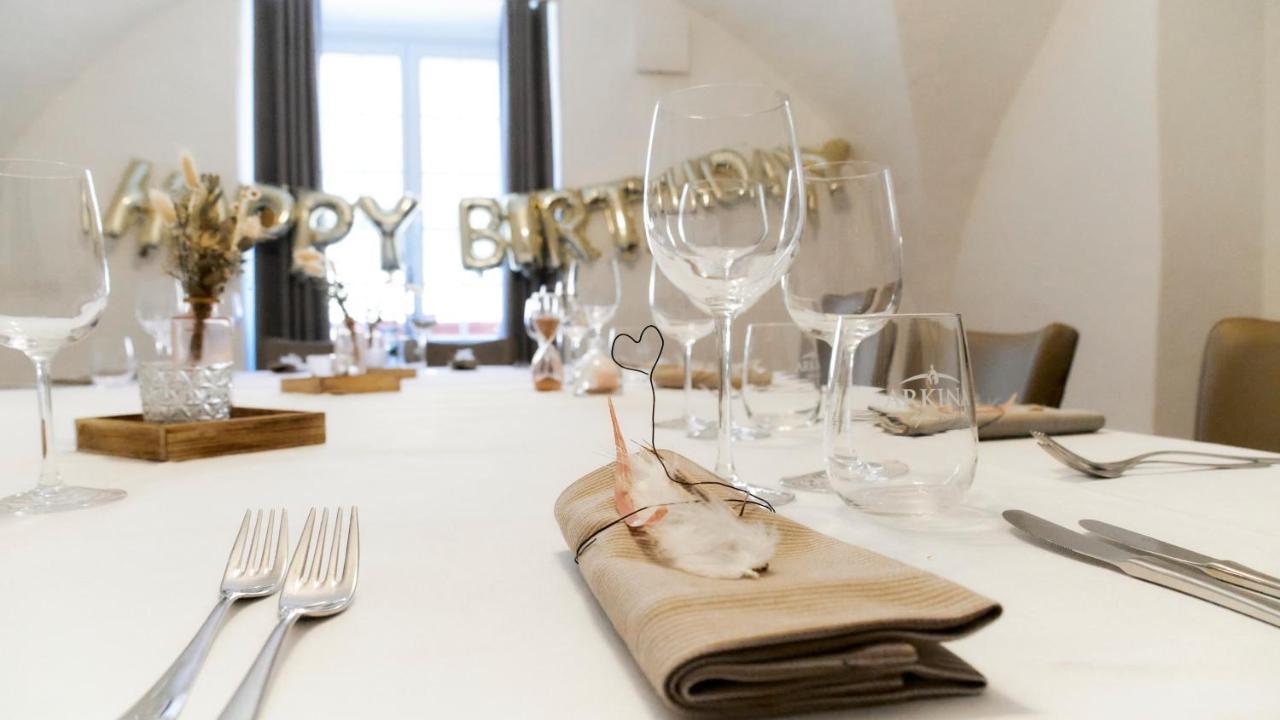 Auberge De Bellelay Restaurant Chez Aron Balde Ngoại thất bức ảnh